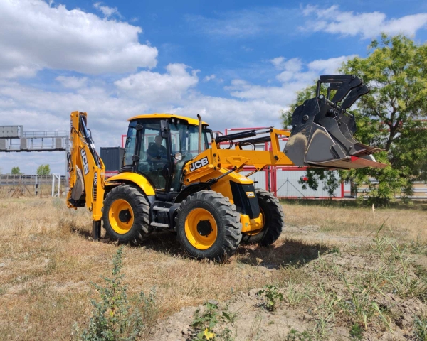 Földmunka - JCB 4CX kombi géppel 